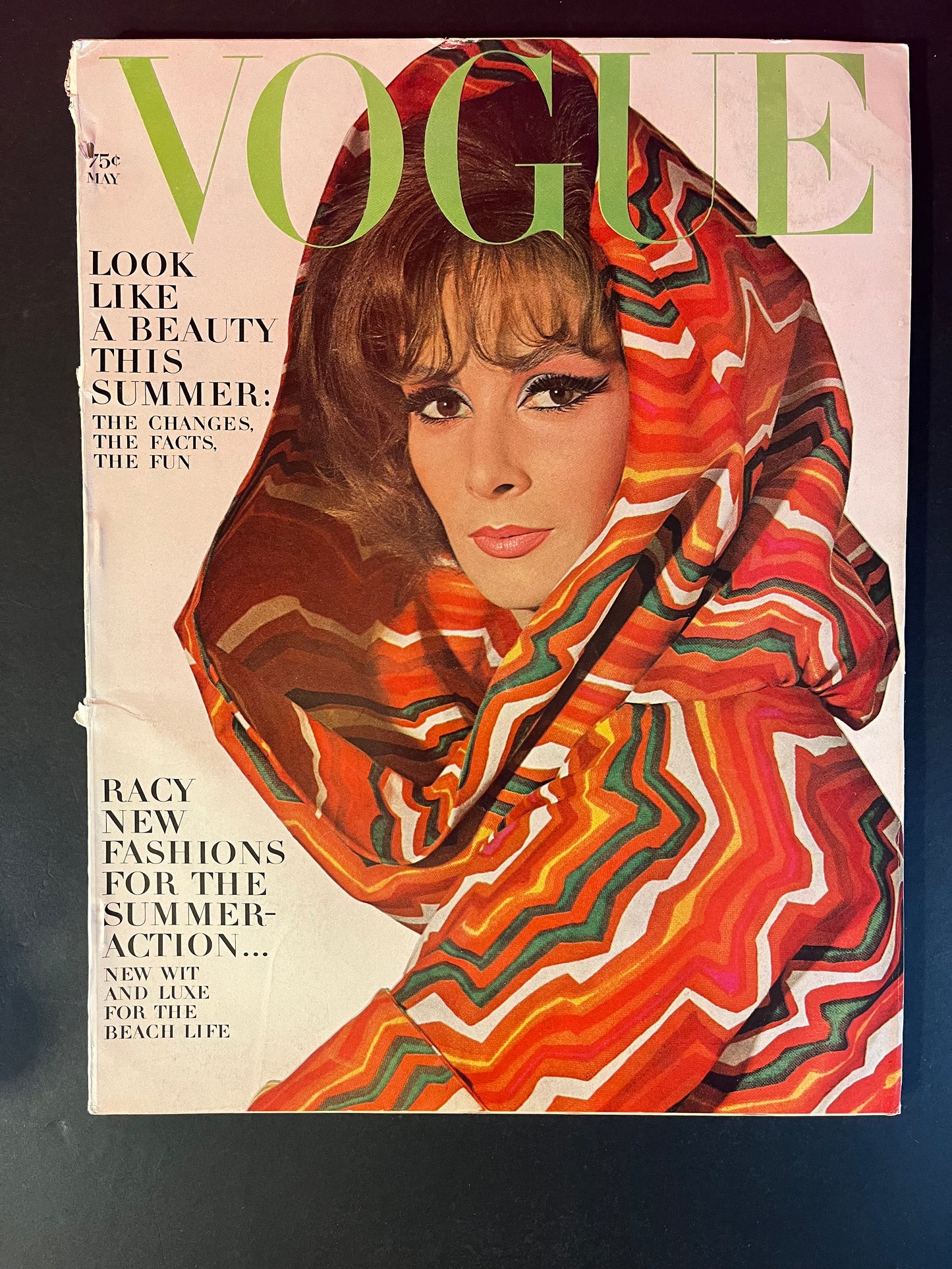 Vintage Vogue Magazine - May 1964 Issue - Collectible Fashion & Lifestyle Edition